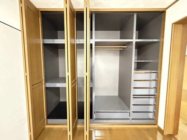 収納（北洋間）