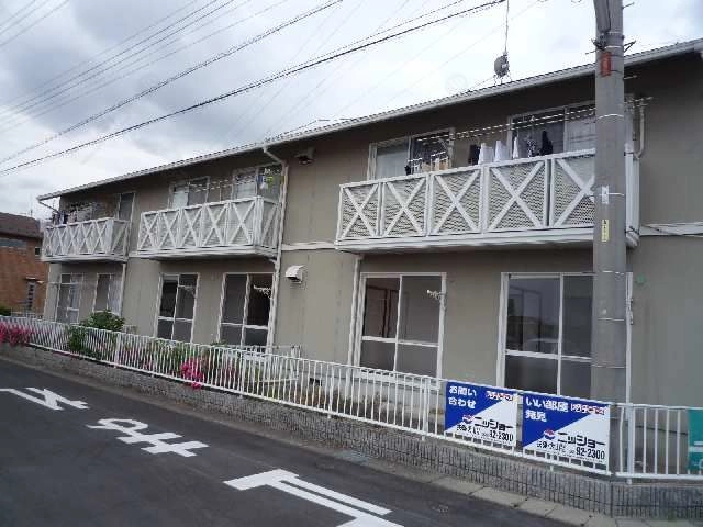 建物外観(東から)