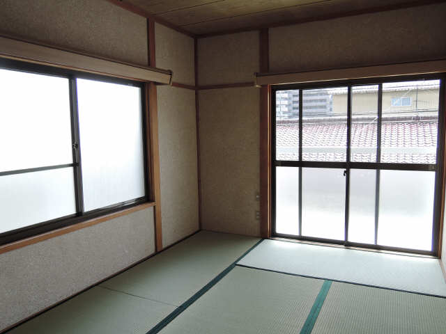 南和室（２階）