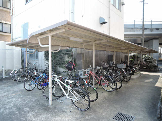 駐輪�場