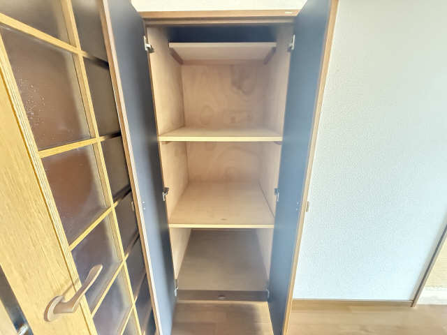 収納(リビング)