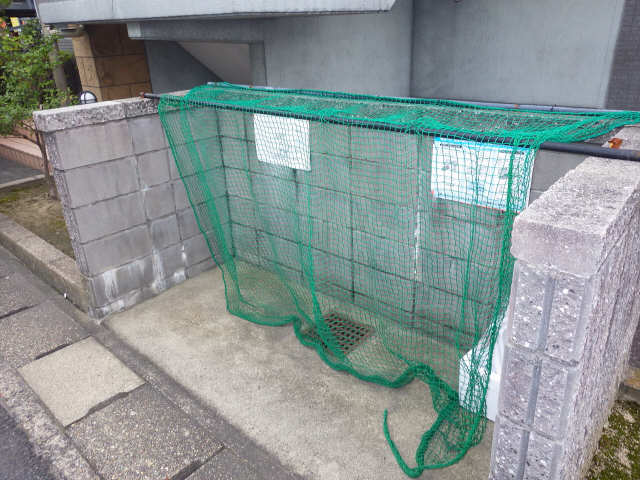 ゴミ置き場