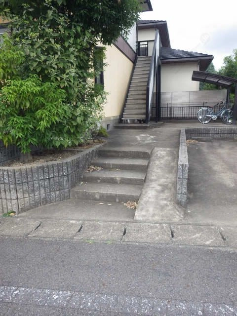   エントランス