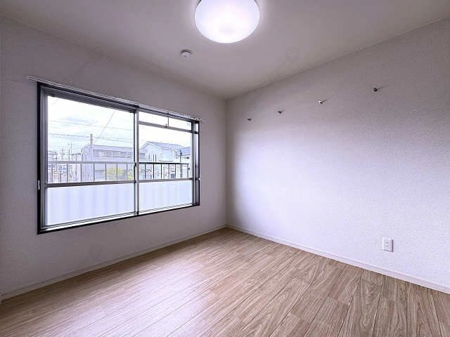 北東洋室