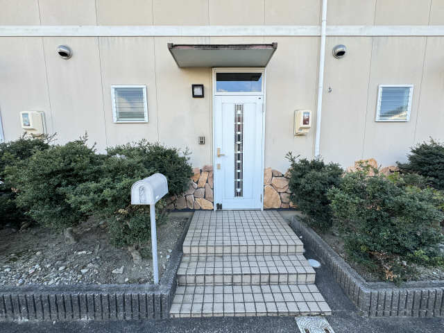 玄関ポーチ