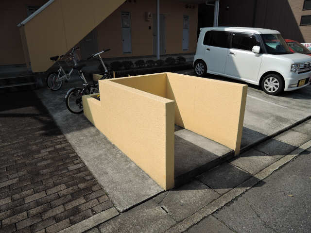 ゴミ置き場