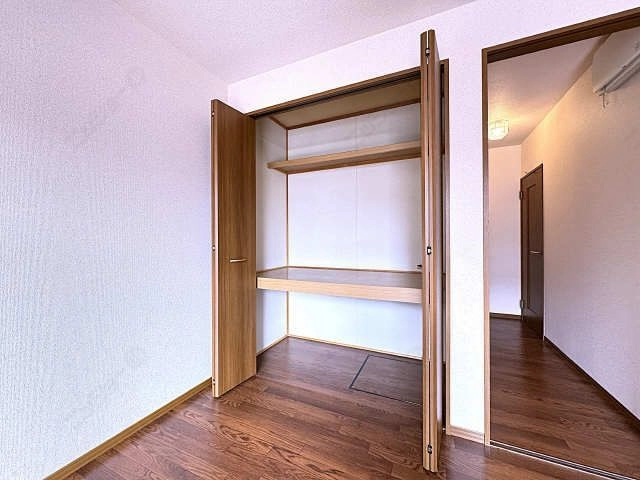 洋室・収納