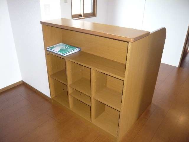 ｶｳﾝﾀｰ下収納
