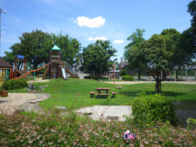 隣の公園