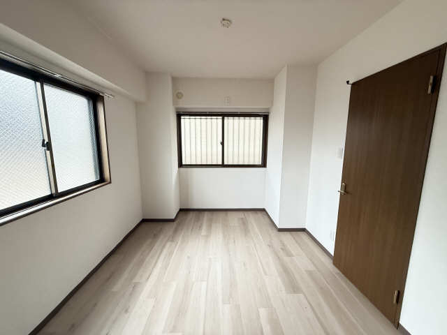 室内（北洋間）