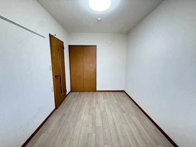 洋室（北洋間）