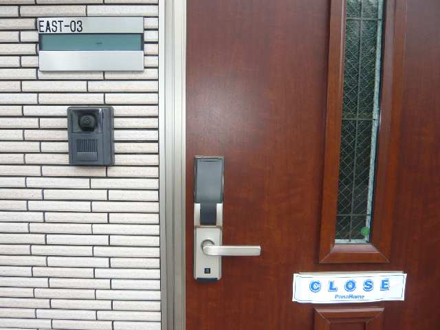 玄関扉