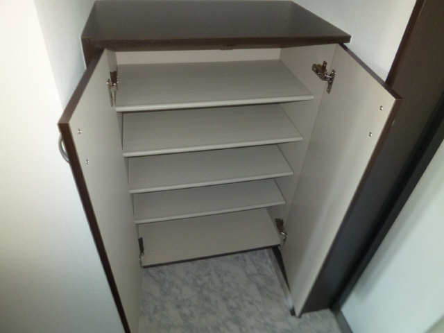 シューズボックス