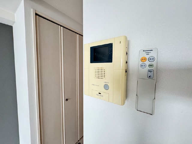 モニター付きインターホン