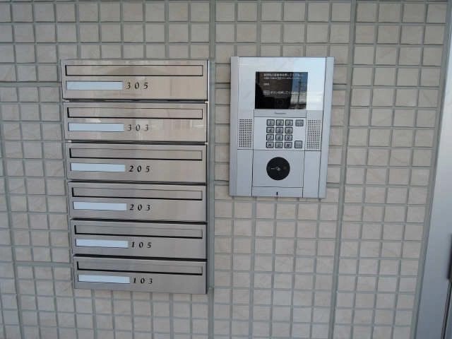 オートロック(西)