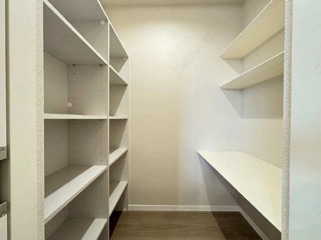 パントリー収納