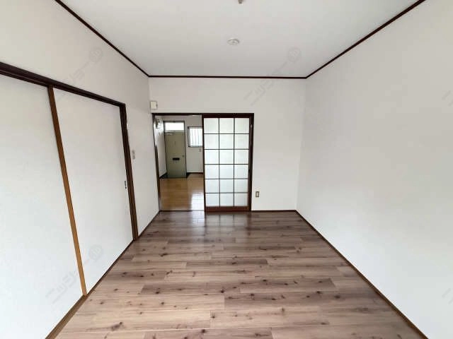 洋室（北洋間）