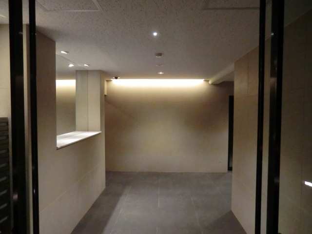 ｴﾝﾄﾗﾝｽﾌﾛｱ（夜）