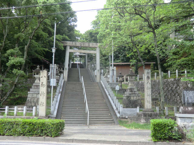 タウニー大森 2階 八釼神社
