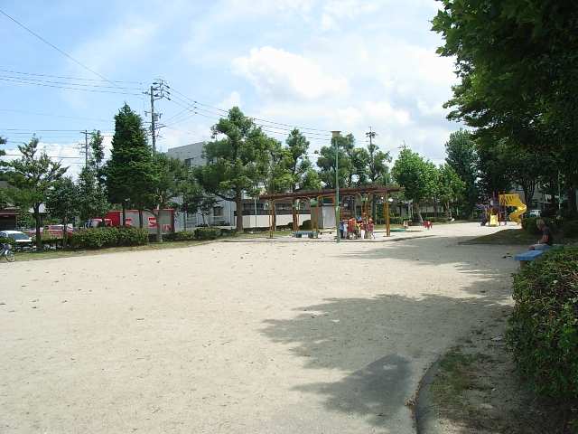 レジデンスゆたか 3階 公園