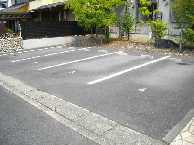 シトロアン喜多山  駐車場