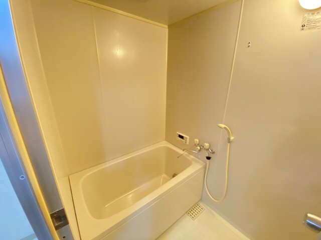 イゾラグランデ 1階 浴室