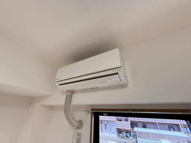 リビングエアコン
