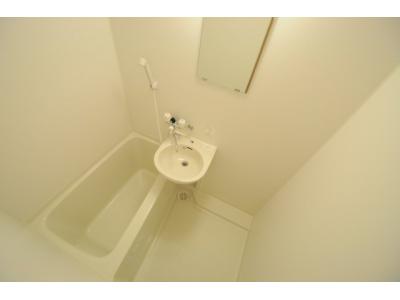 レオパレスフアモ 3階 浴室