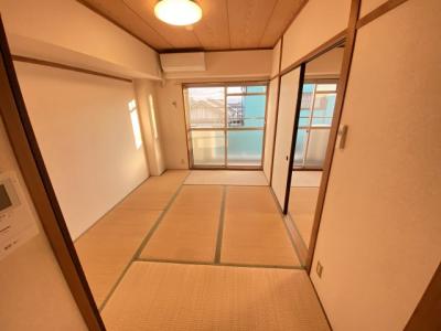 ロイヤルハウス喜多山 3階 和室
