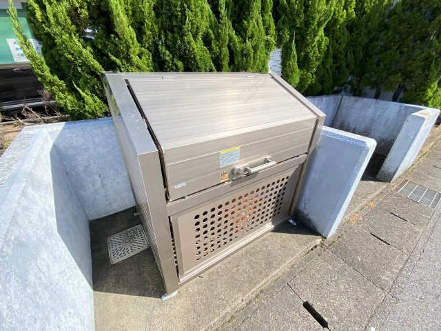 ゴミステーション