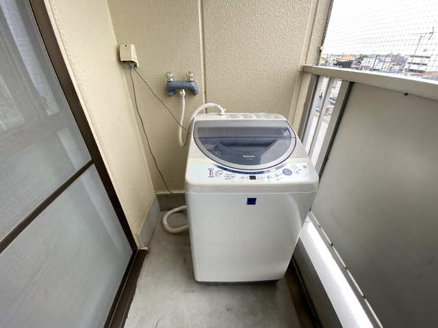 あおやぎハイム６号館 5階 洗濯機置場
