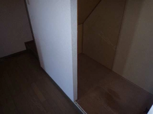 階段下収納
