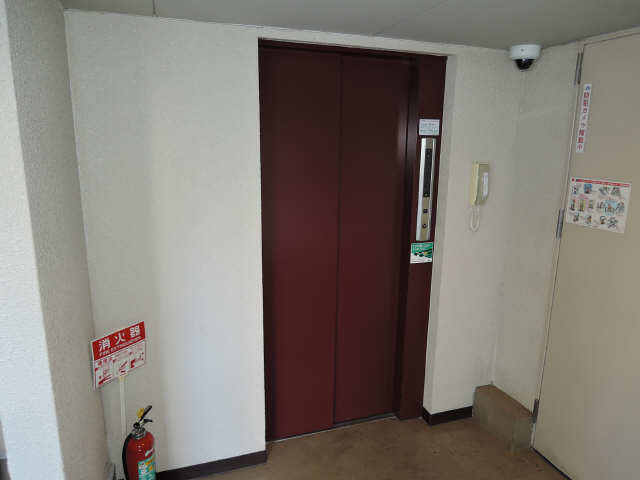 サンレジデンス藤江 2階 エレベーター