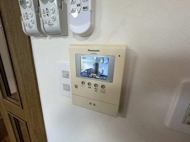 モニター付きインターホン