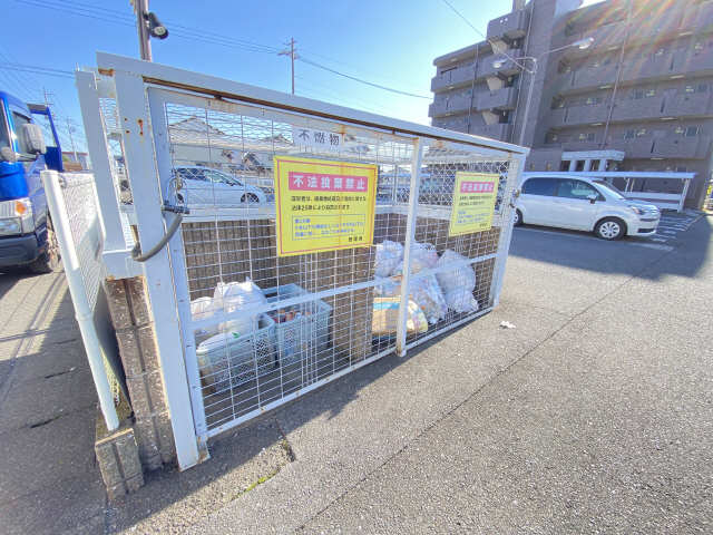 ゴミ置場
