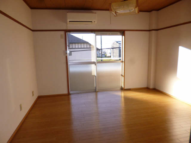 コーポ山田Ⅱ 2階 室内