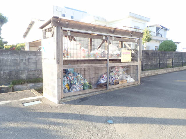 ゴミステーション