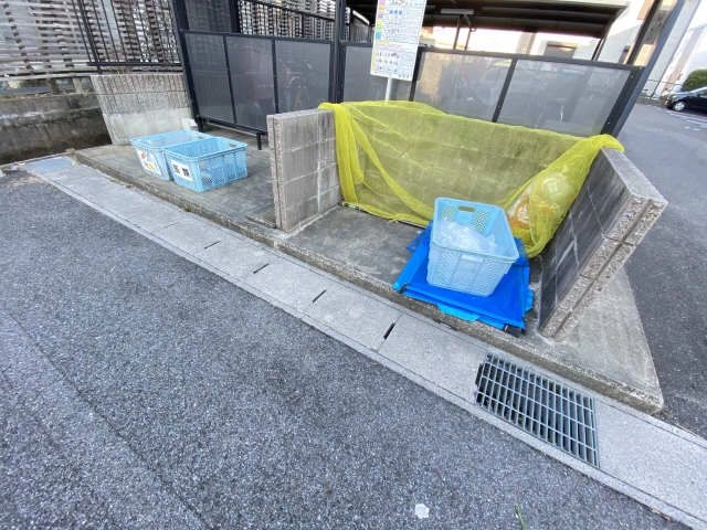 ゴミ置場