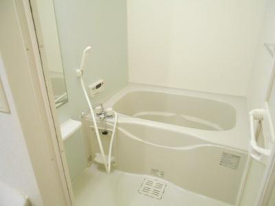 ハピネスクレイン 1階 浴室