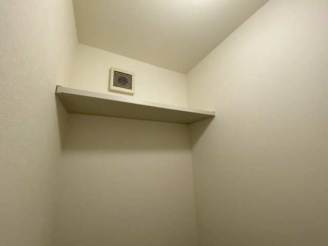 トイレ棚