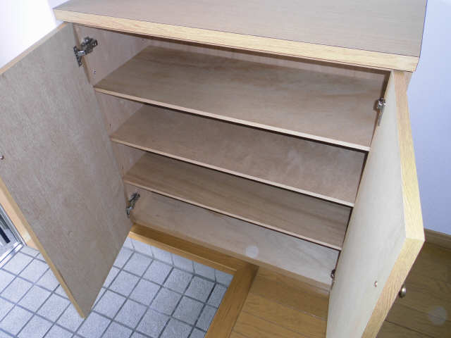 シューズボックス