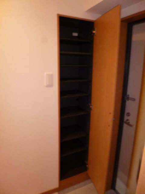 シューズボックス