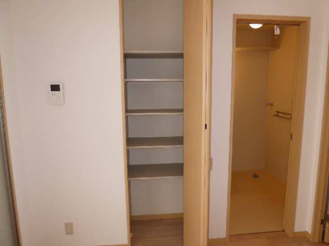 ダイニング収納