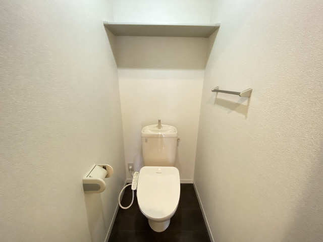 カンタービレ荒井 2階 WC