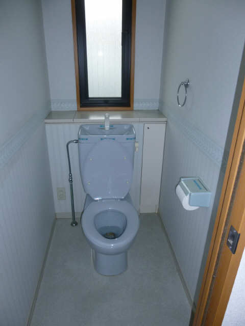 WC2F