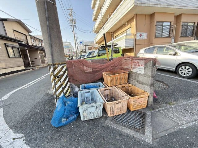 ゴミステーション