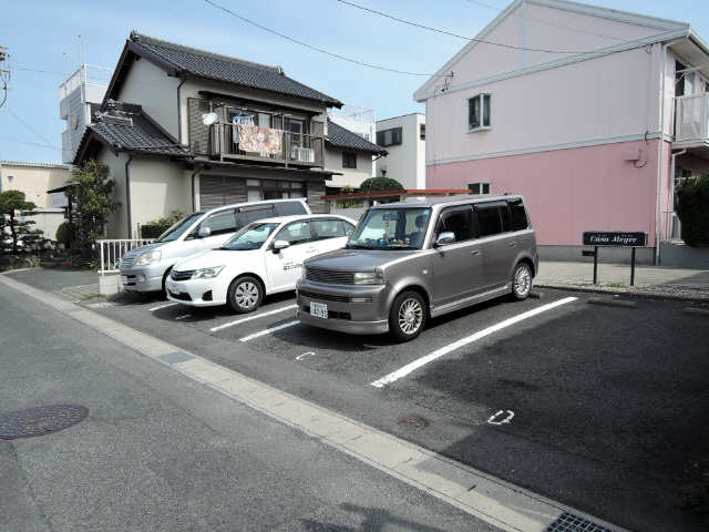 カーサアレグレ 2階 駐車場