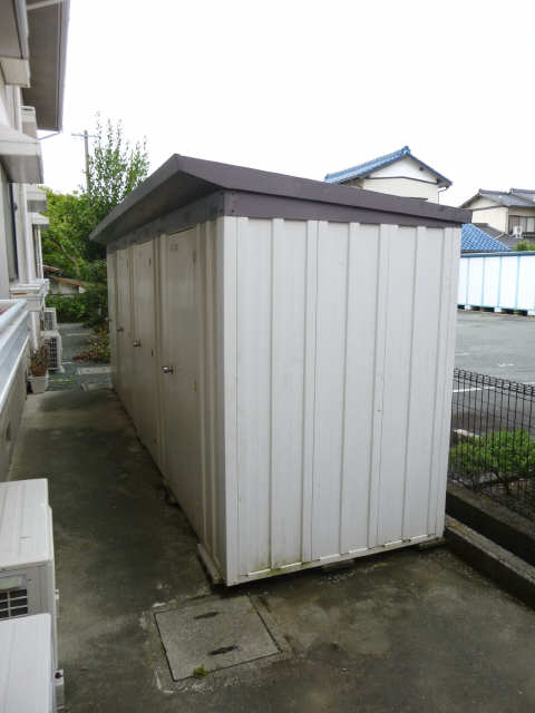 B棟物置