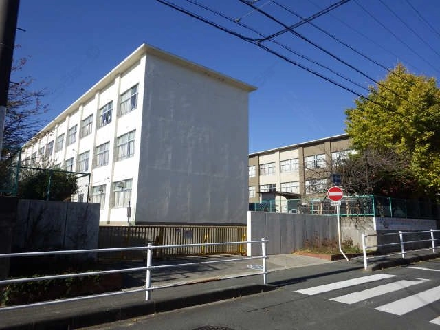 小学校徒歩１０分