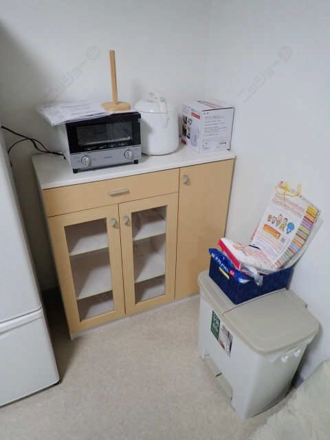 家具［食器棚・トースター］